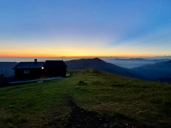 Rifugio nella luce della sera