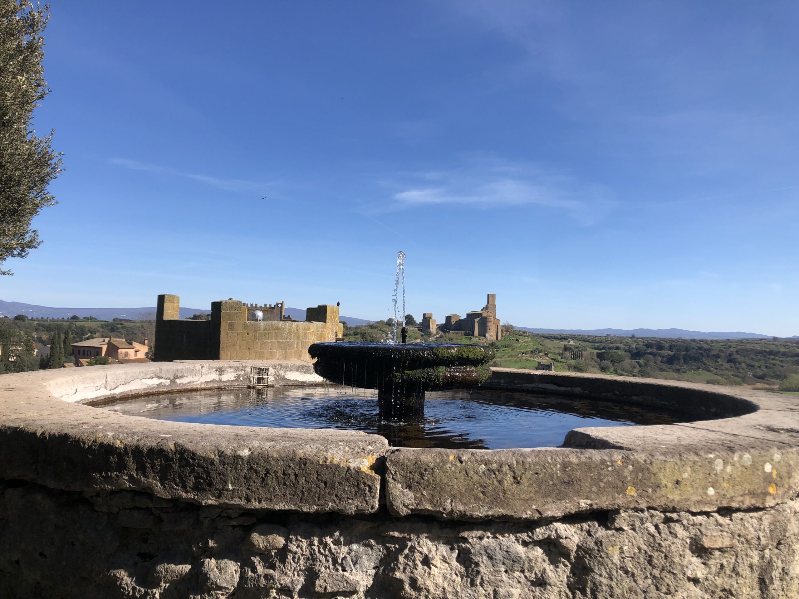Paesaggio della Via Clodia tra Tuscania e Canino